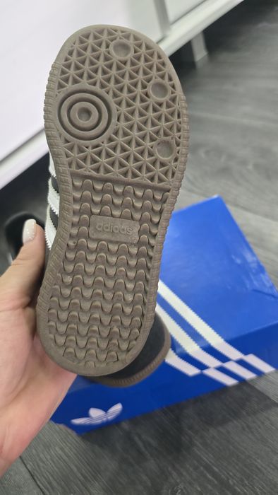 Adidasi  adidas samba nr 27