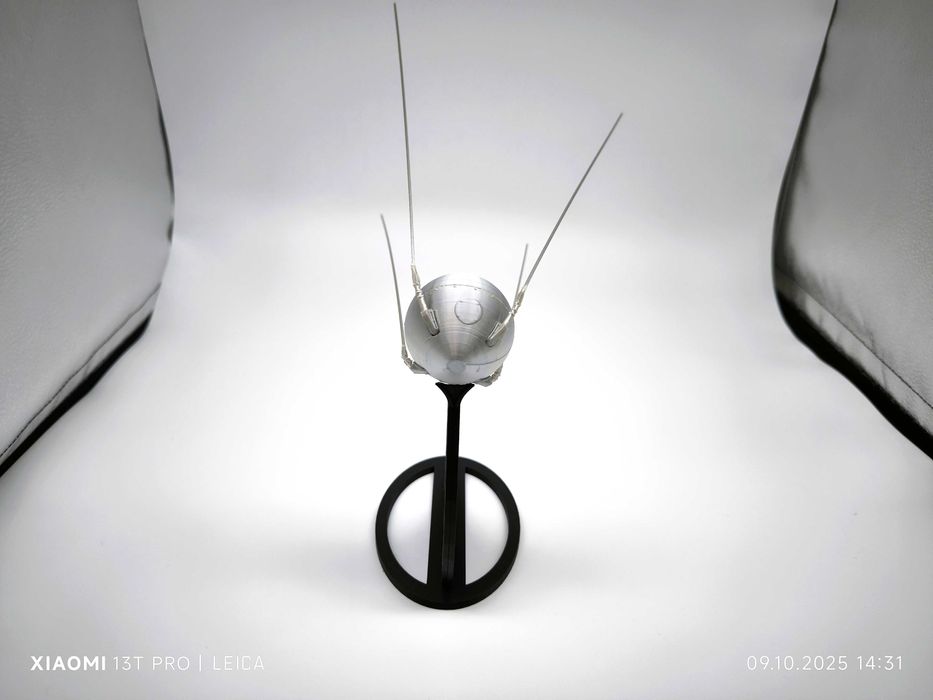 Спутник-1, модель первого космического спутника