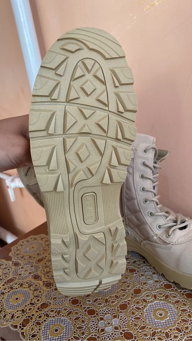 Продам песочные берцы