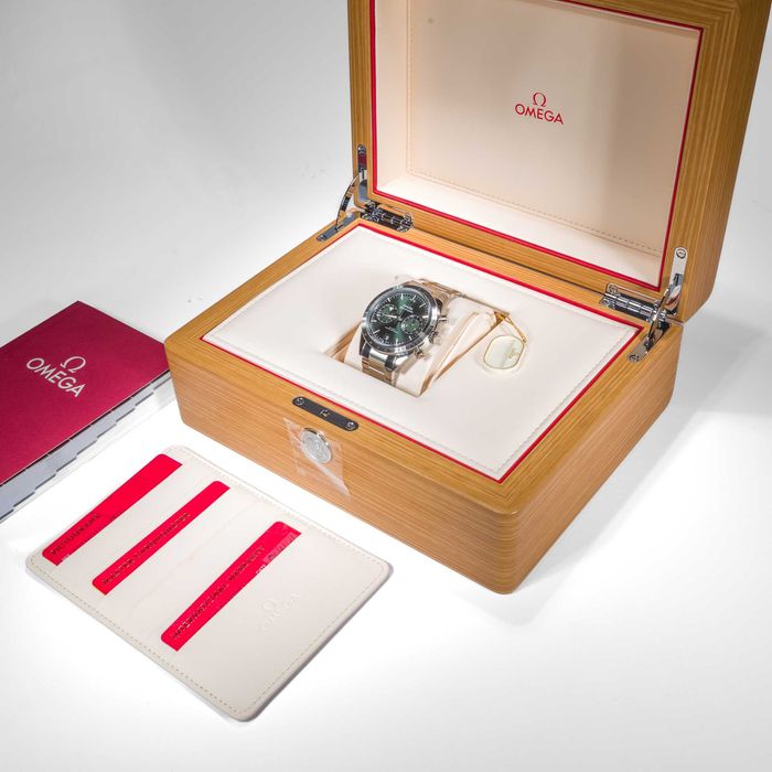 Omega SPEEDMASTER '57 40.5mm Green dial