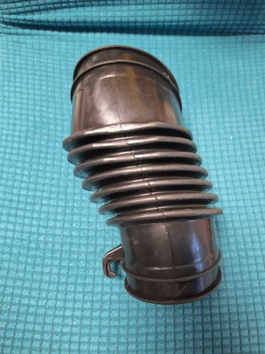 Въздуховод за турбо  HONDA CRV 3   2.2 i-DTEC 17228-RFW-G02