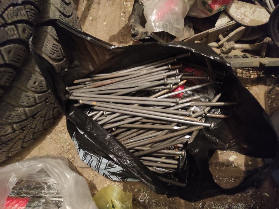 Продаются гвозди