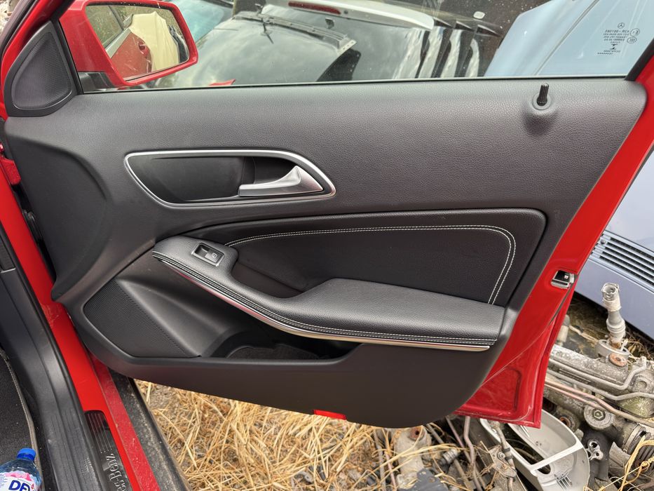 Черен кожен салон за Mercedes GLA X156 W156