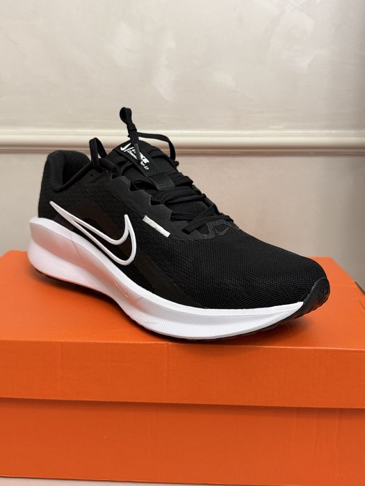 Кроссовки Nike оригинал 41-42