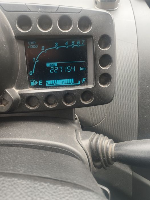 Spark tezda sotiladi