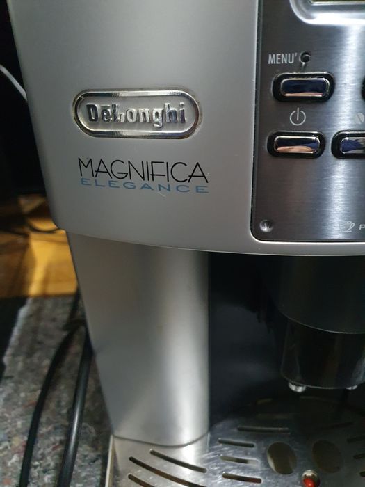 Кафеавтомат DeLonghi MAGNEFIKA ELEGANCE с кана