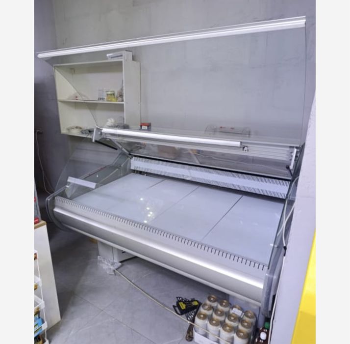 Продам витринный морозильник -5