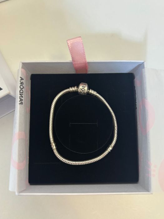 Оригинална гривна Pandora 17 см сребро + кутийка и чантичка