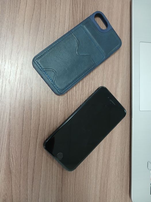 Айфон iphone 8 память 64 гб