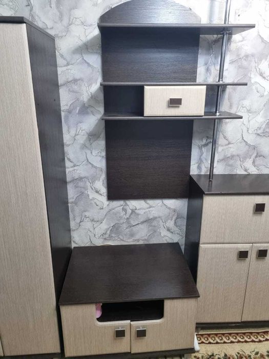 Продам срочно стенку