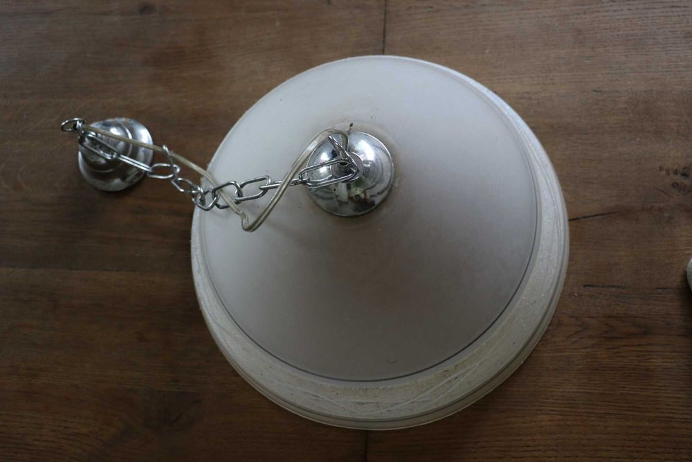 Висящ полилей за таван, от масивно стъкло с ажурна украса