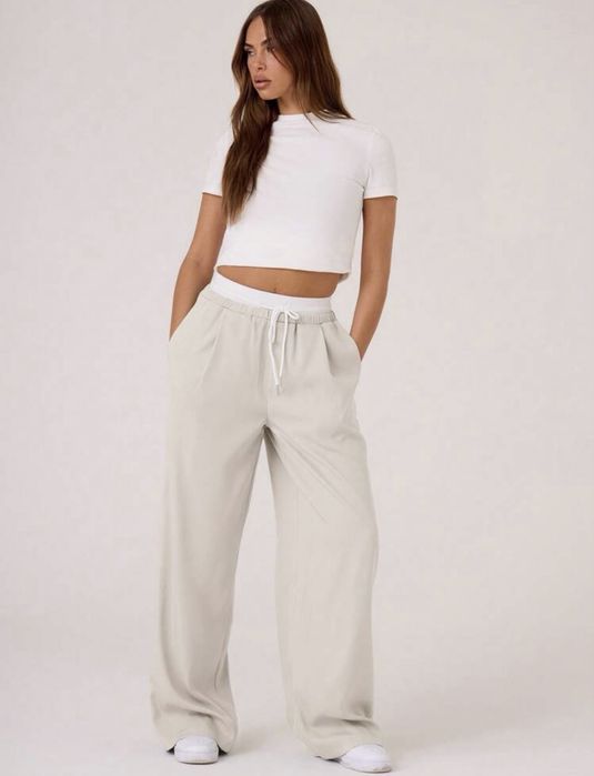 Дрехи Zara, Stradivarius