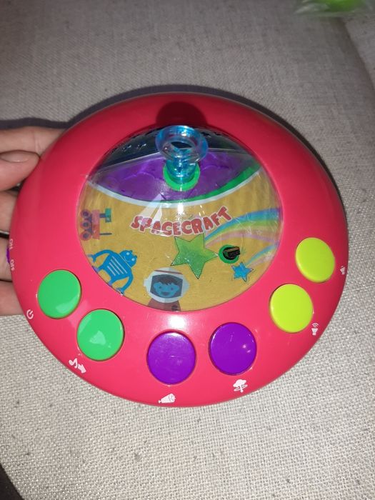 Въртележка за бебешко легло M-Toys с проектор, Със светлини и звуци