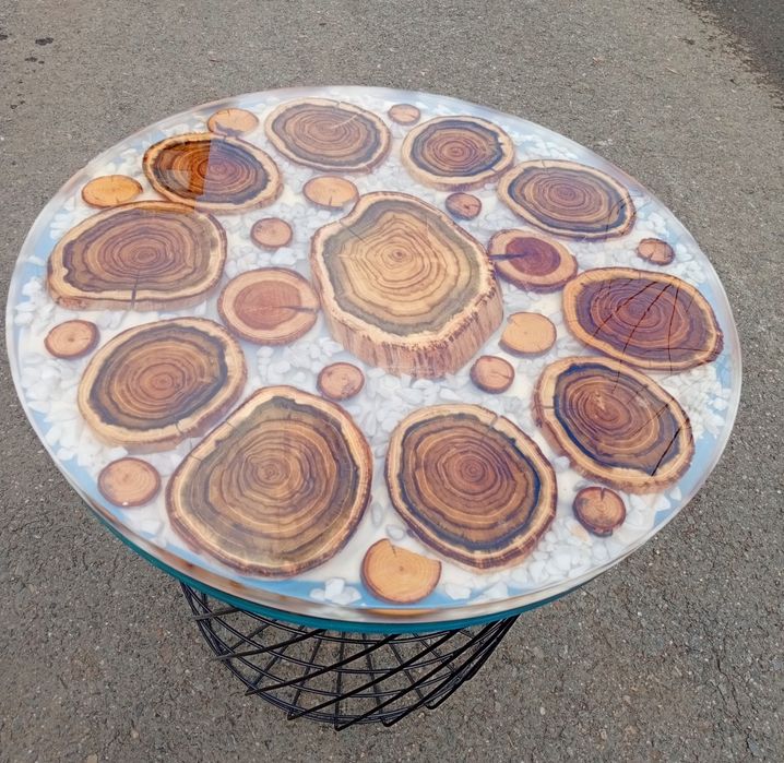 Măsuța de cafea cu rășină epoxidică