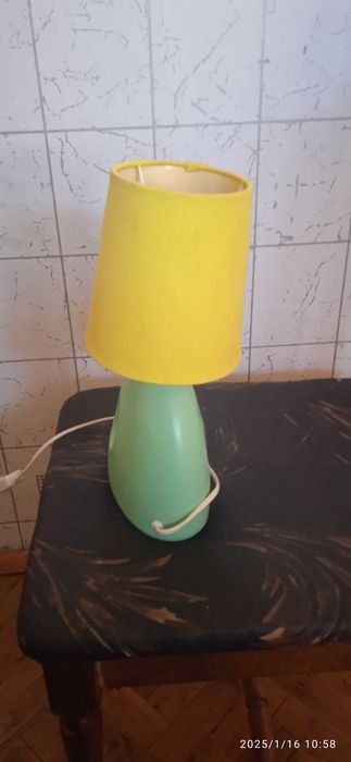 Лампа настолна работеща