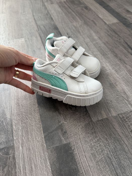 Adidasi Puma fetite marimea 22