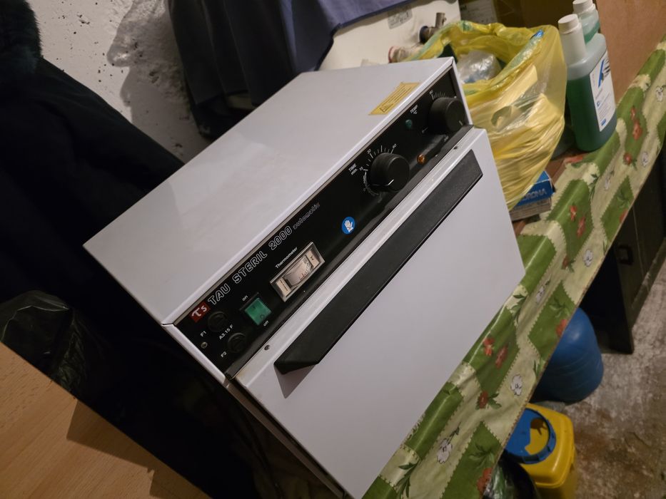 Sterilizator aer cald TAU STERIL 2000 Automatic (Pupinel)