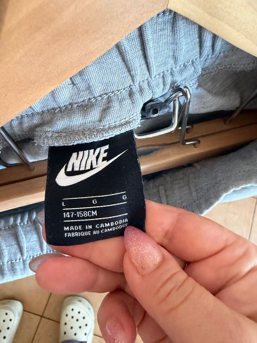 спортен костюм Nike tech fleece 147-158 оригинален
