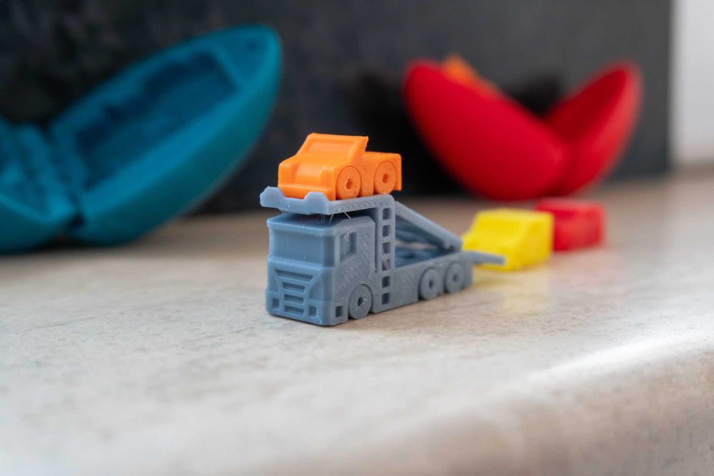 3D Принтирано Яйце с Изненада Миниатюрни Превозни Средства