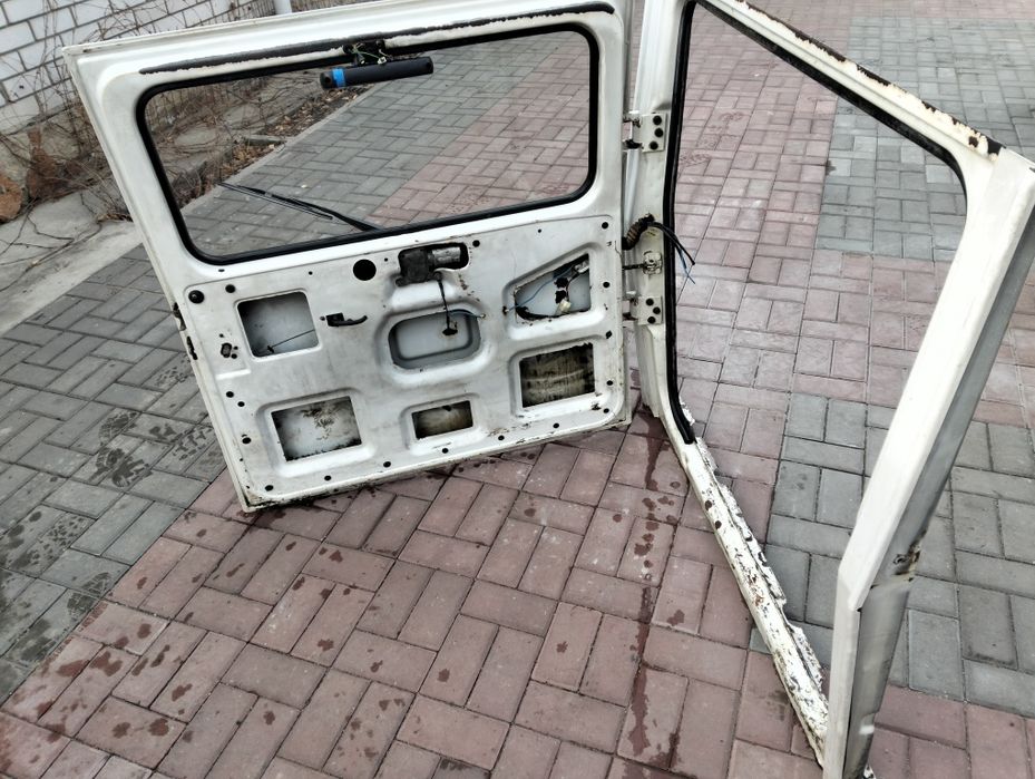 Дверь задний на уаз хантер