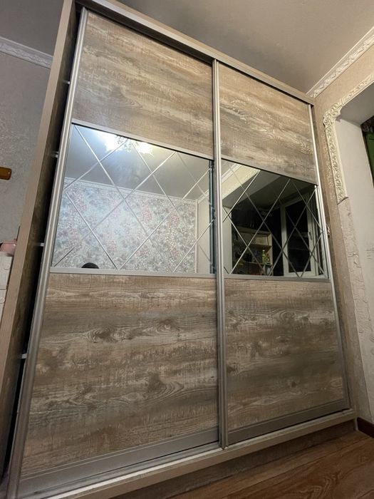 Шкаф-купе в отличном состоянии