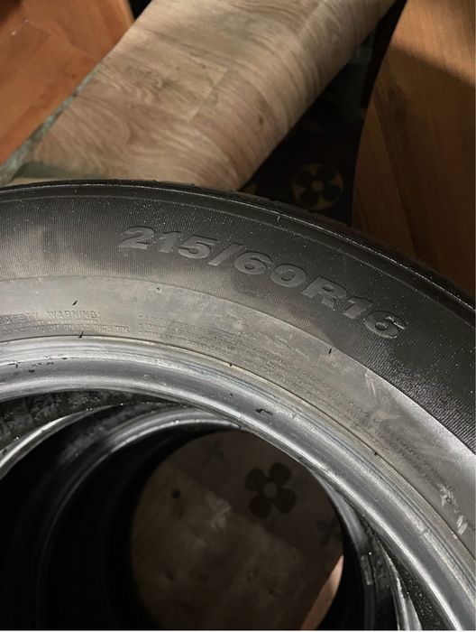 Продам шины 215/60R16