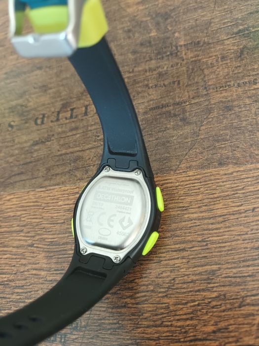 Часовник Decathlon