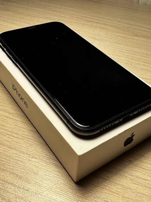 Продам IPhone 11
