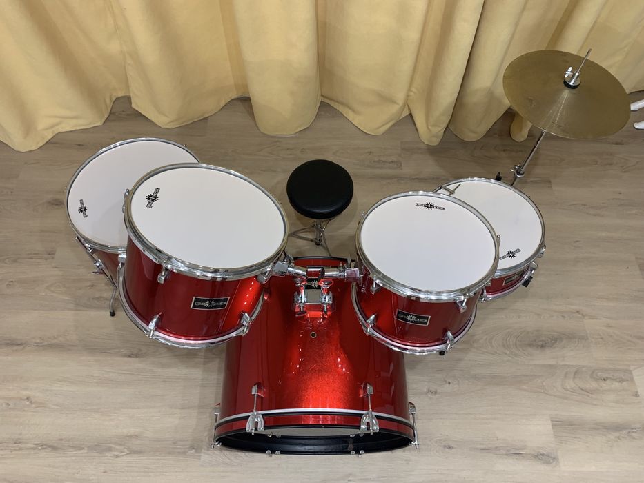 Барабани Gear4music червени