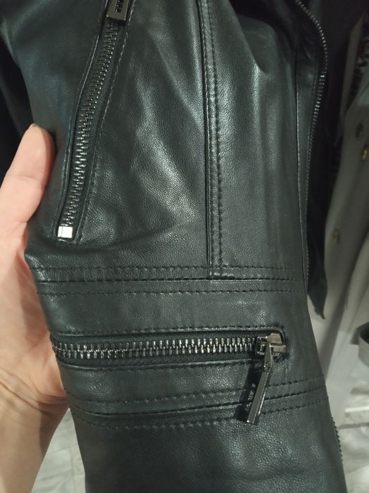 Продам кожаную куртку