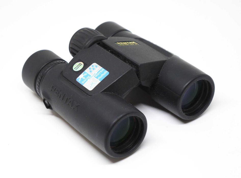 Компактен бинокъл Pentax 8x28 DCF MP