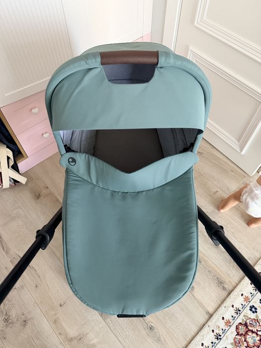 Продаю коляску Easywalker Charley
