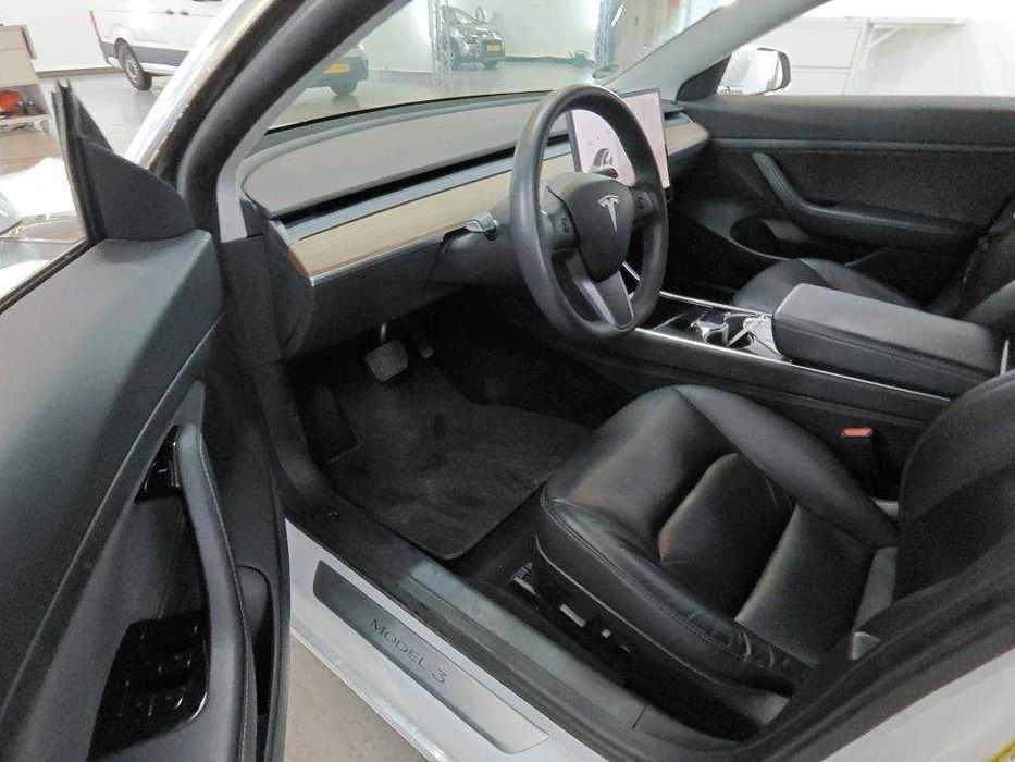 Tesla Model 3,  17.800 Eur + TVA deductibil, garantie 30.09.2028