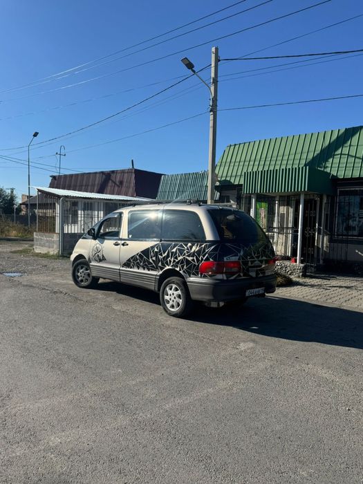 Продам Estima emina