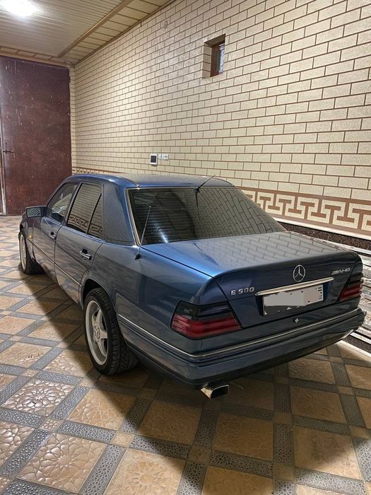 Mersedes Benz W124