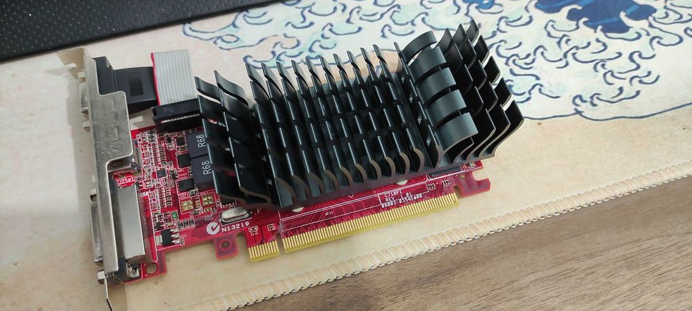 Placute Ram DDR3 / Placa Video DDR3 / Procesoare DDR3