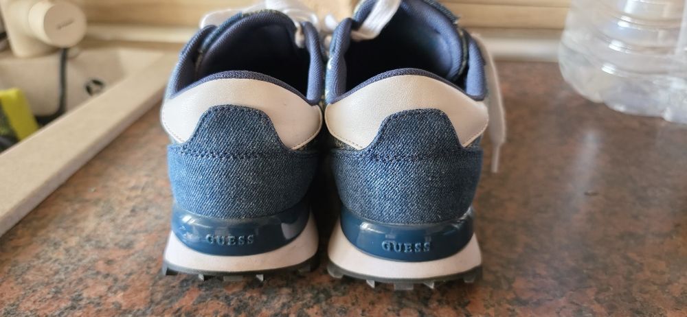 GUESS 38ми номер