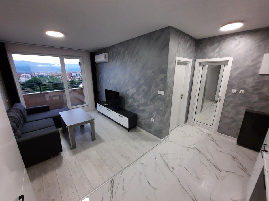 Дава се под наем Двустаен апартамент в Пловдив, Кючук Париж - 65 кв.м за 408 € - Снимка #1