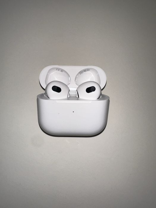 Перфектният подарък. Слушалки airpods3 gen !