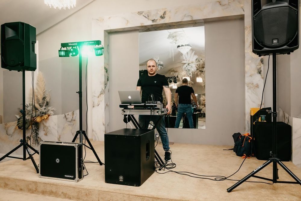 DJ EVENIMENTE | Nunta | Botez | Petreceri Private | Cununie | Muzica
