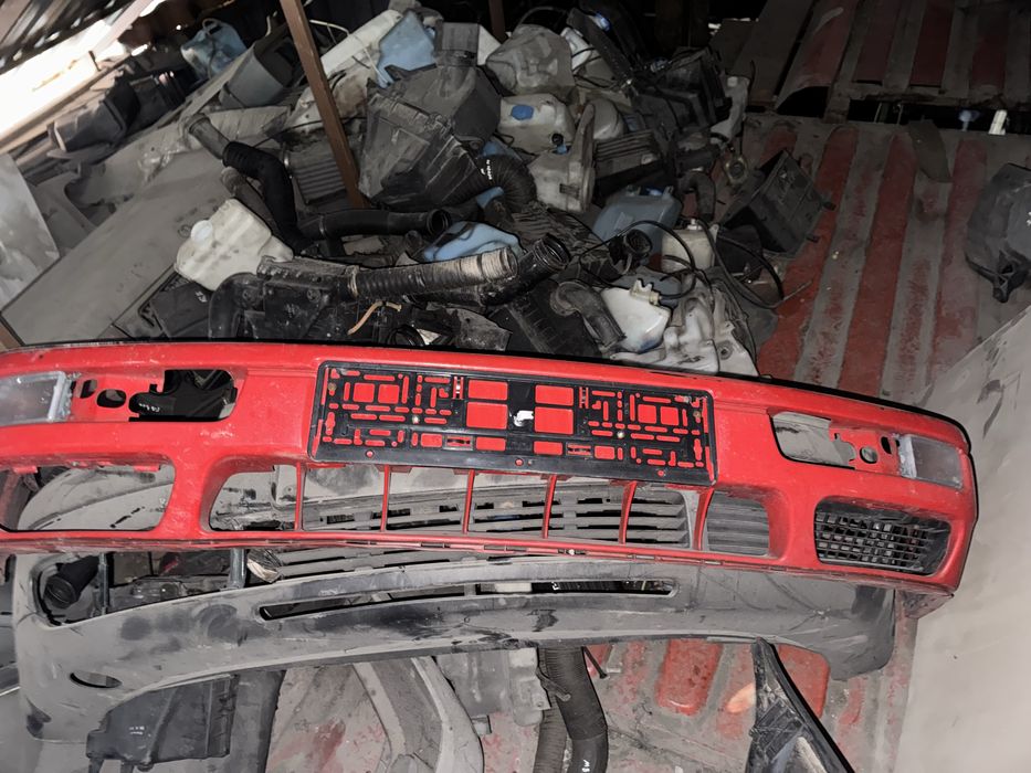 Привозной передний бампер гольф 3,венто