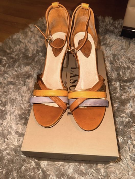 Sandale elegante cu toc
