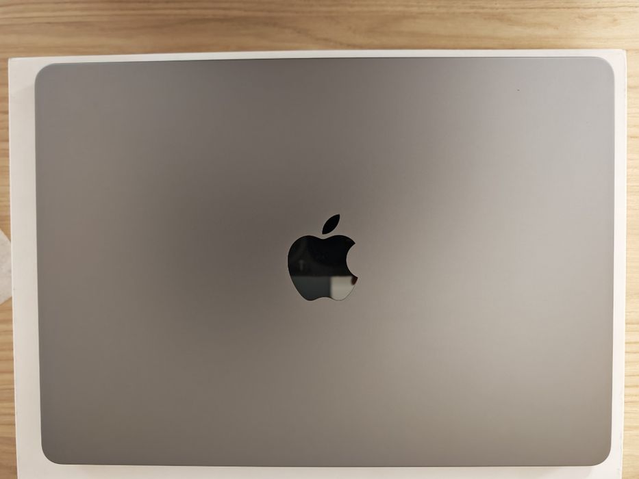 MacBook Air 13.6 M2/8/512
