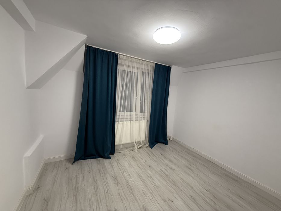 Apartament 3 camere, 2 dormitoare, living spatios, 2 bai , bucatarie