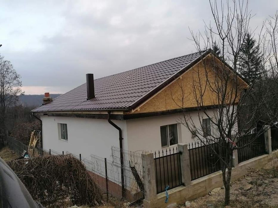 Executam Acoperisuri de la A la Z


dulgherie,mansardari, astereala