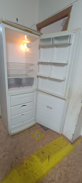 Продам холодильник