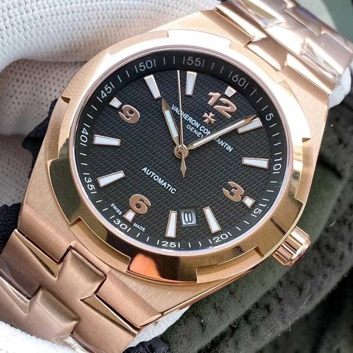 Мъжки Vacheron Constantin Overseas с автоматичен механизъм