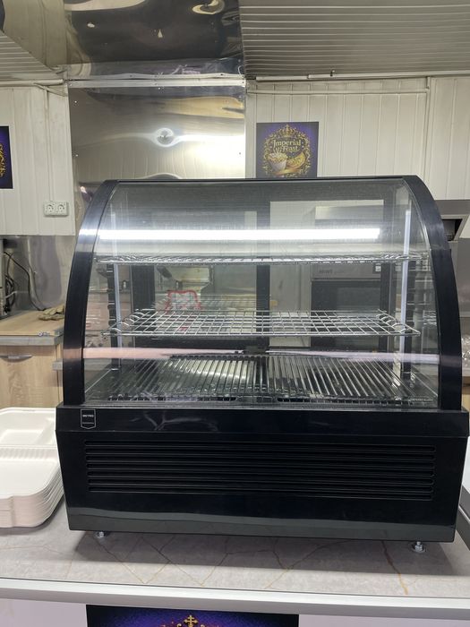 Vitrină rece 2-8 grade