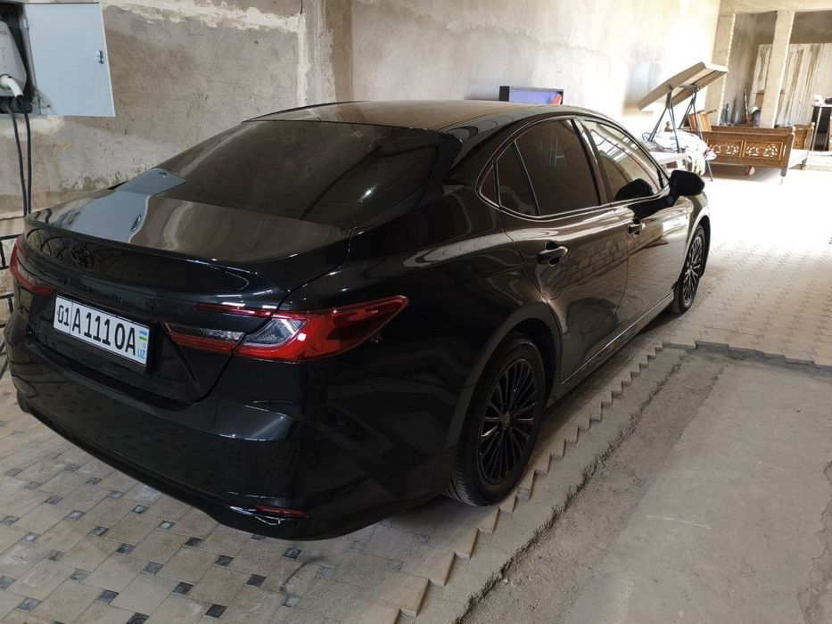 Toyota Camry, 2024 | Гибрид | 24 000 км