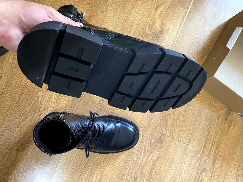 Мъжки ботуши Zara, размер 42, но са подходящи и за 43-44 | като нови